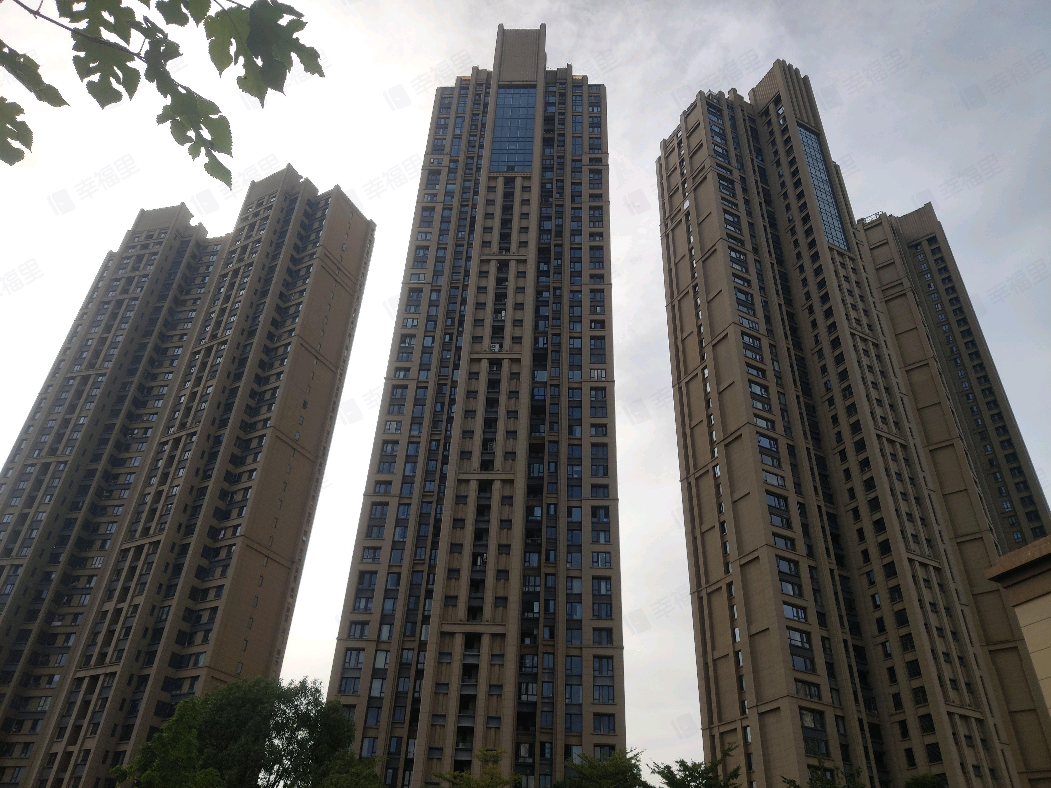 建发领第三区国宾府小区效果图