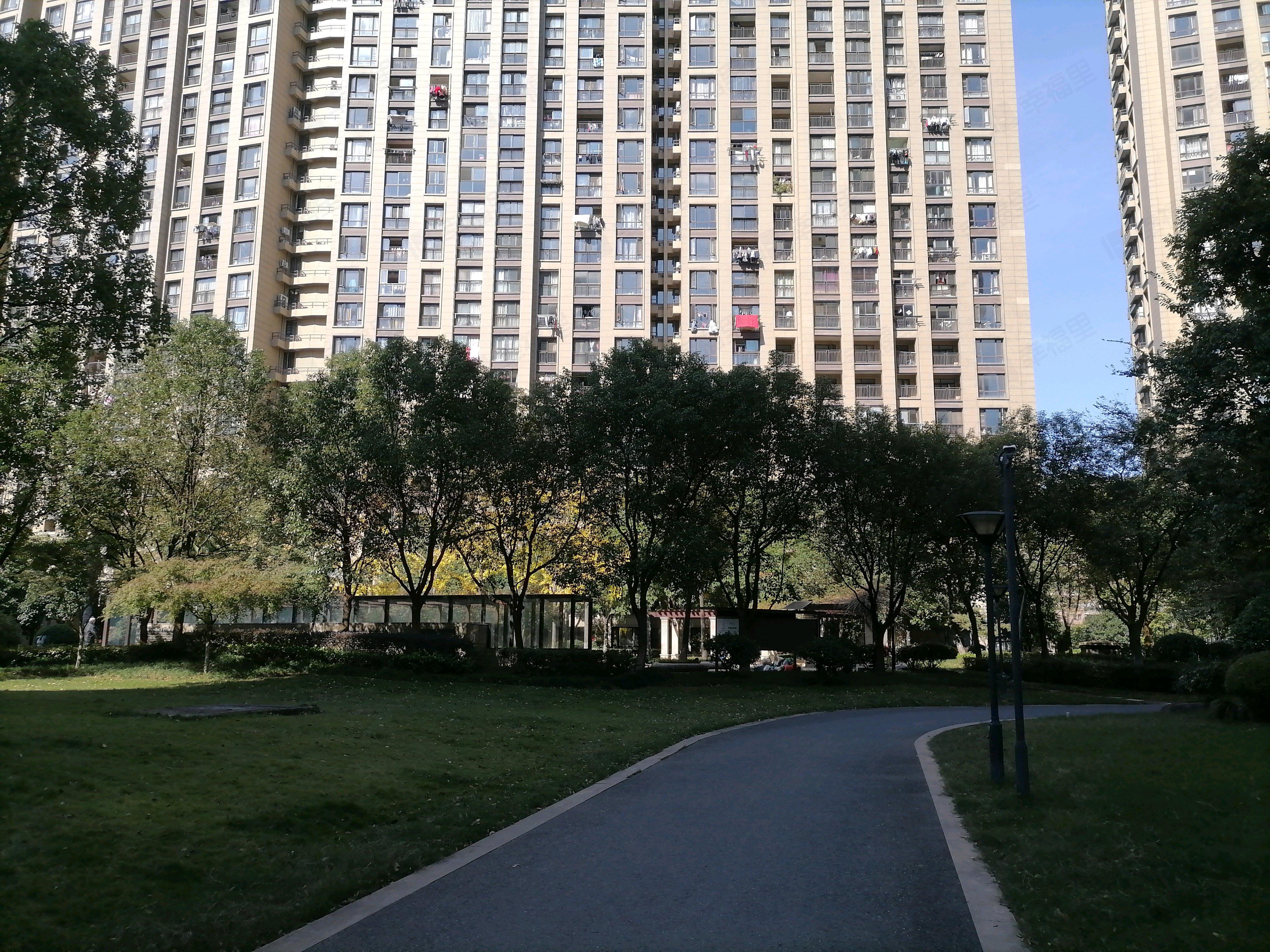 绿城桃源小镇小区效果图