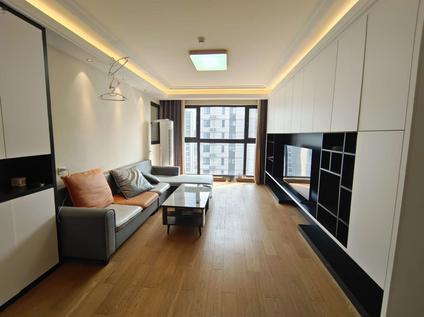 城阳城阳实验二小整租 青特金地汇豪观邸3室2厅/95平/顶层