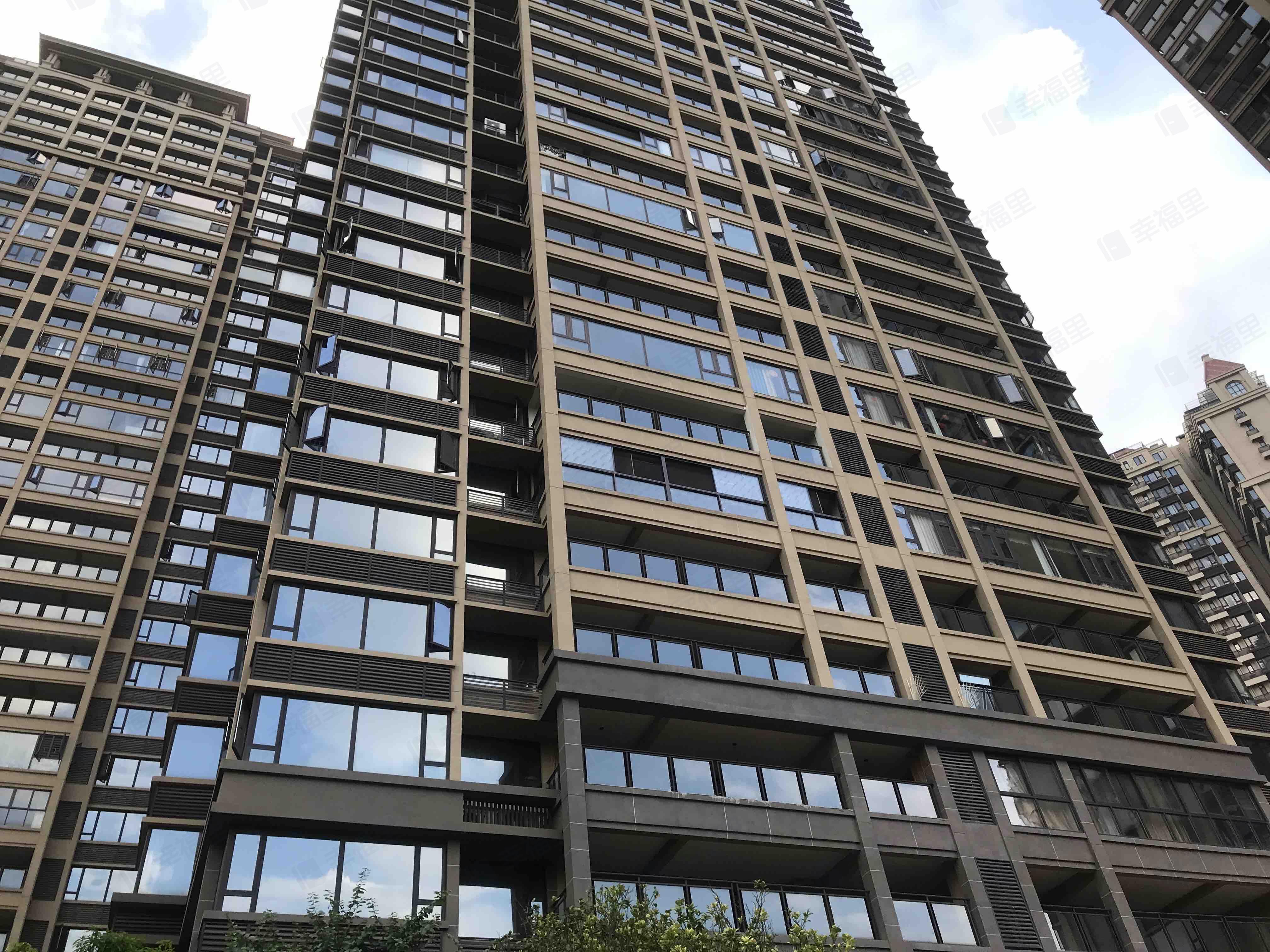 嘉和城(高迪公馆)小区效果图