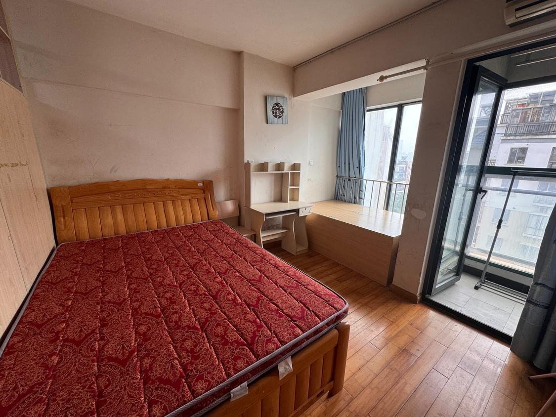 整租·万科四季花城蚂蚁工房