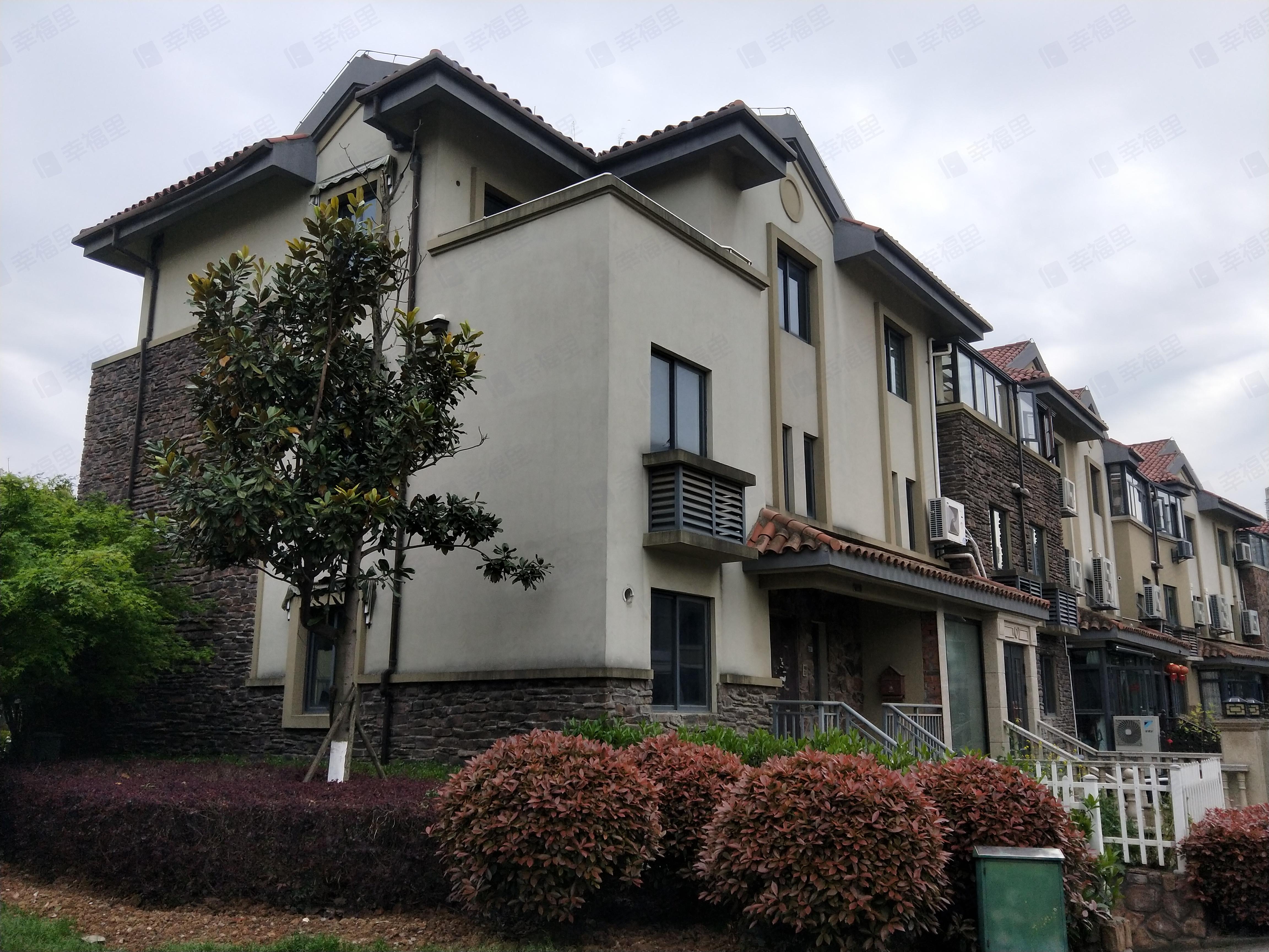 万裕龙庭水岸小区效果图