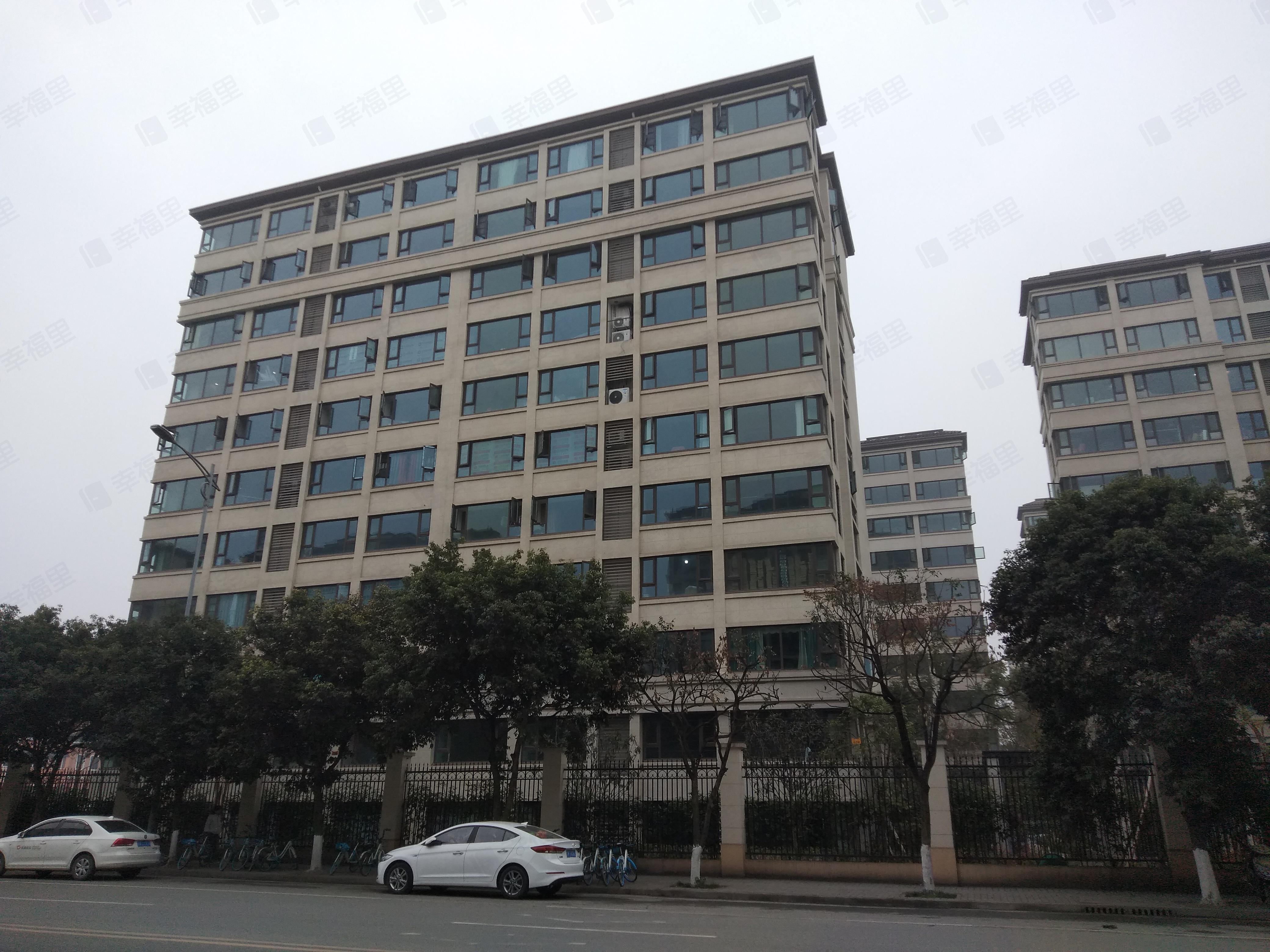 九龙仓时代小镇1号府邸小区效果图