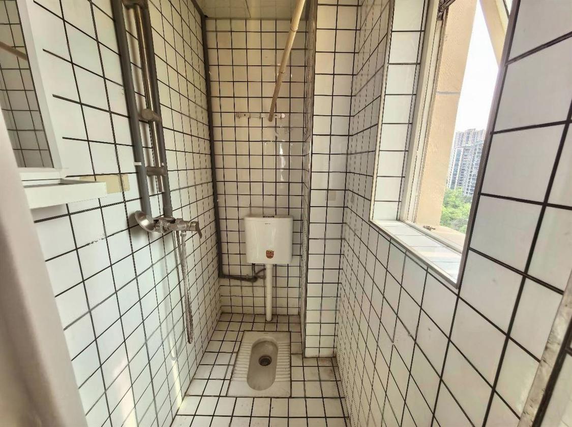 合租·融创凡尔赛(领馆四期)