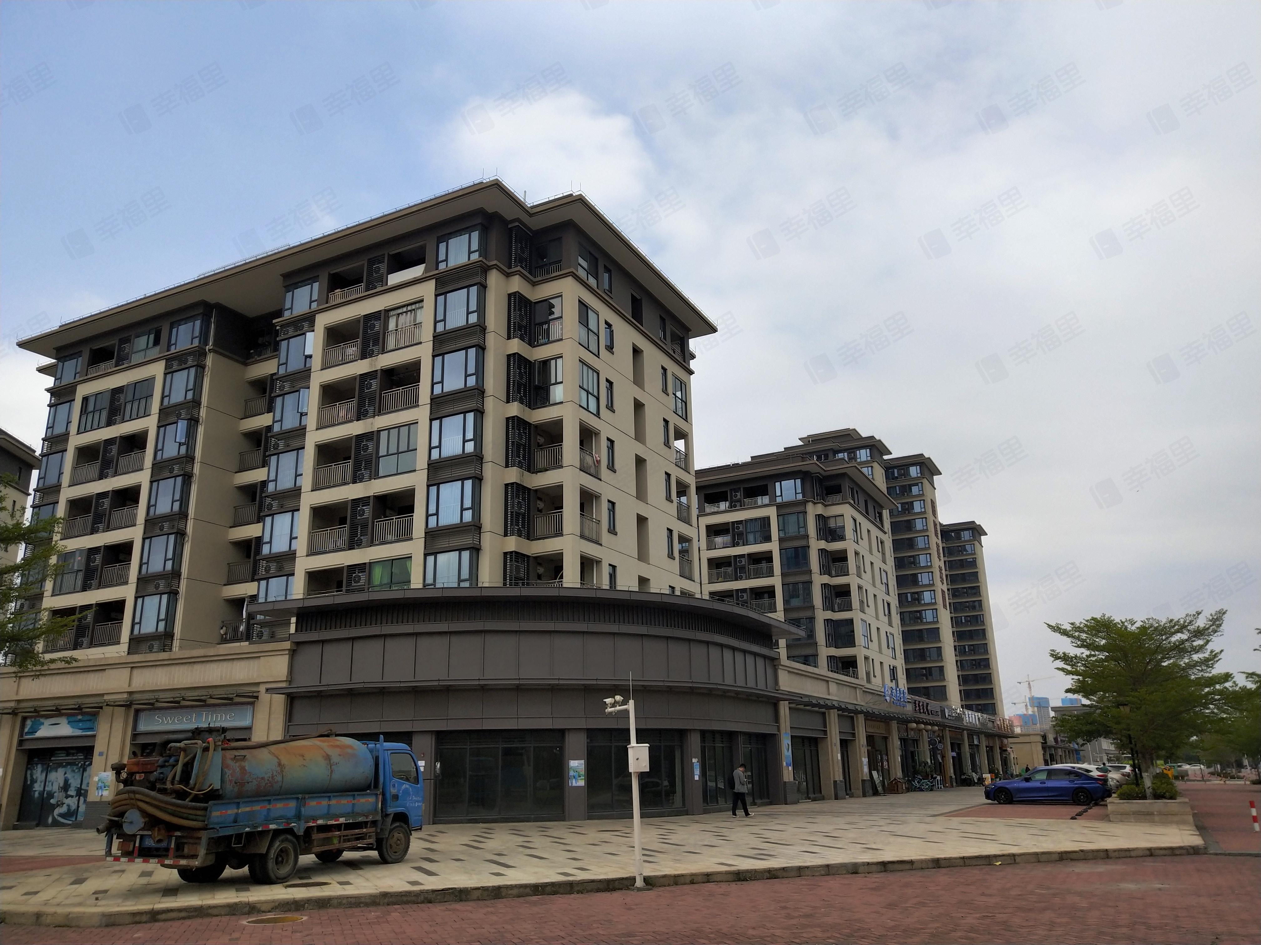 恒隆华萃园小区效果图