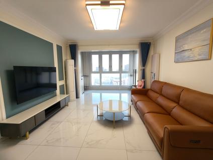 北京碧桂园新城楚天府4室2厅135平中楼层/共30层