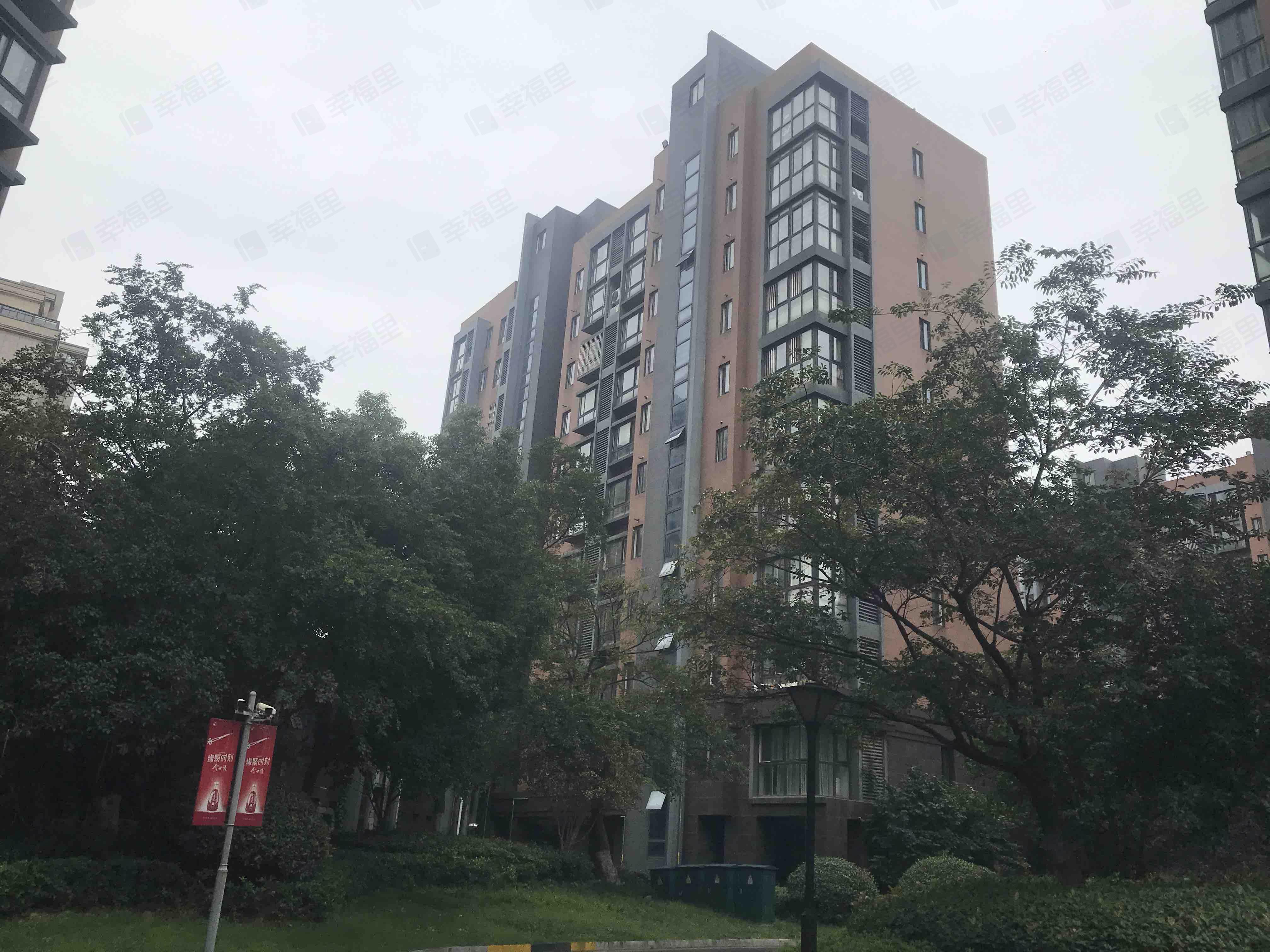 冠城大通蓝郡(一期)小区效果图