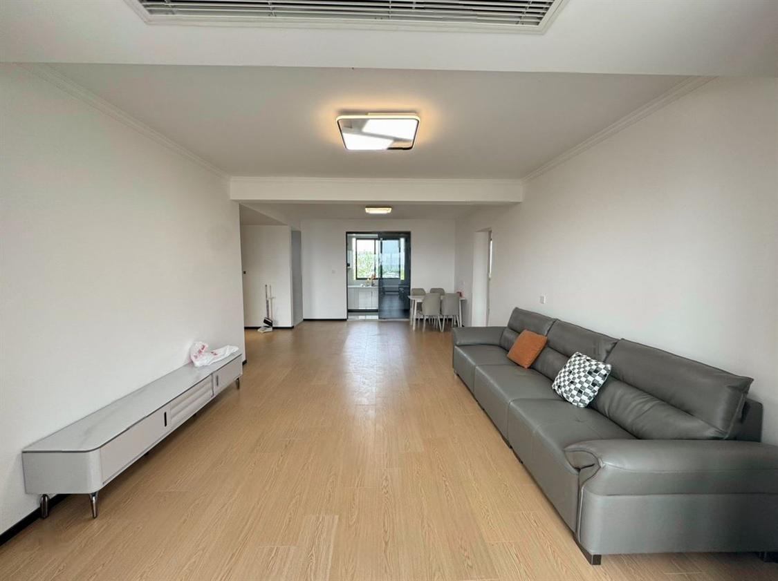 整租·中凯龙湖领墅