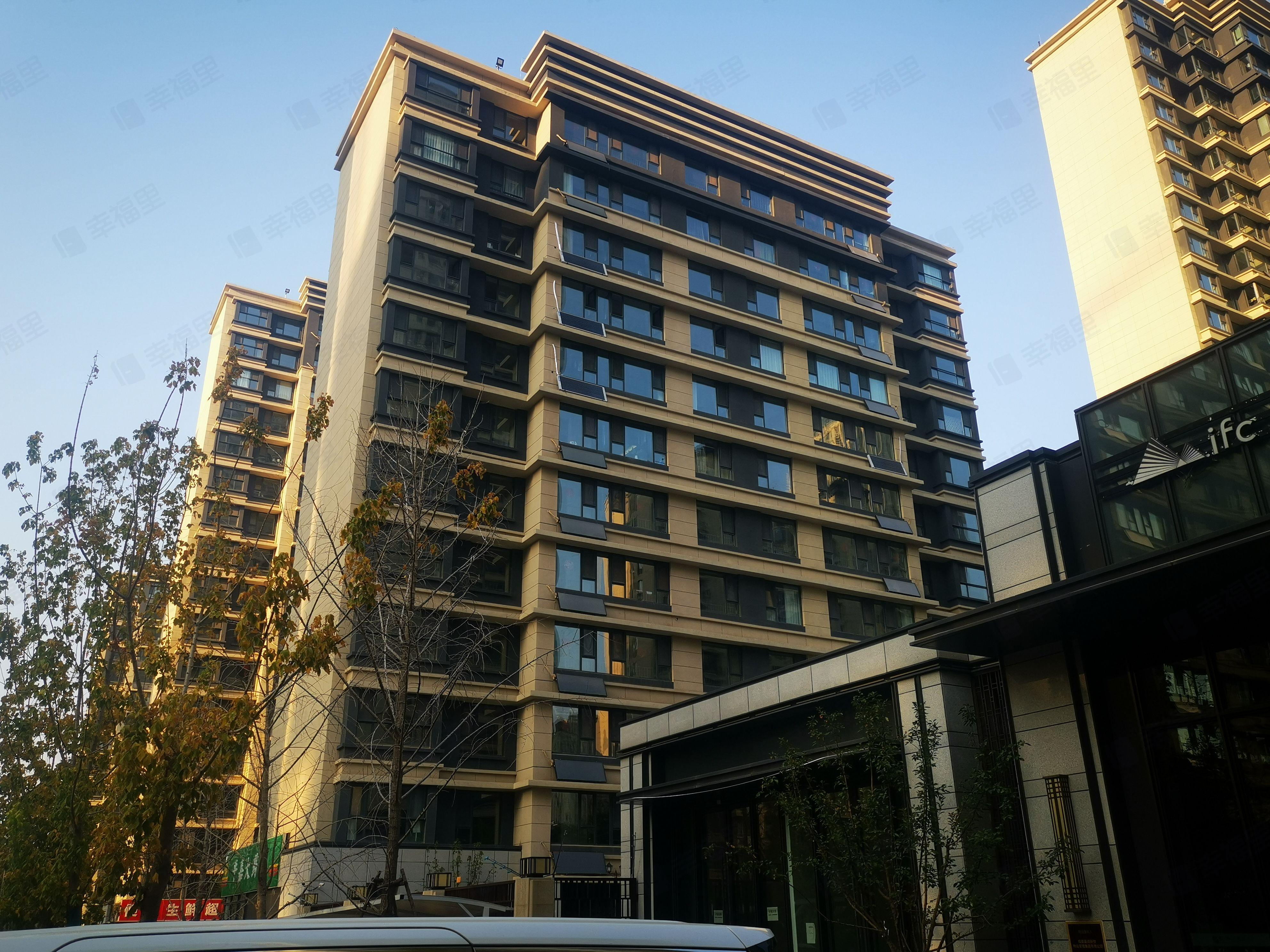 绿地IFC中央公馆B2地块小区效果图