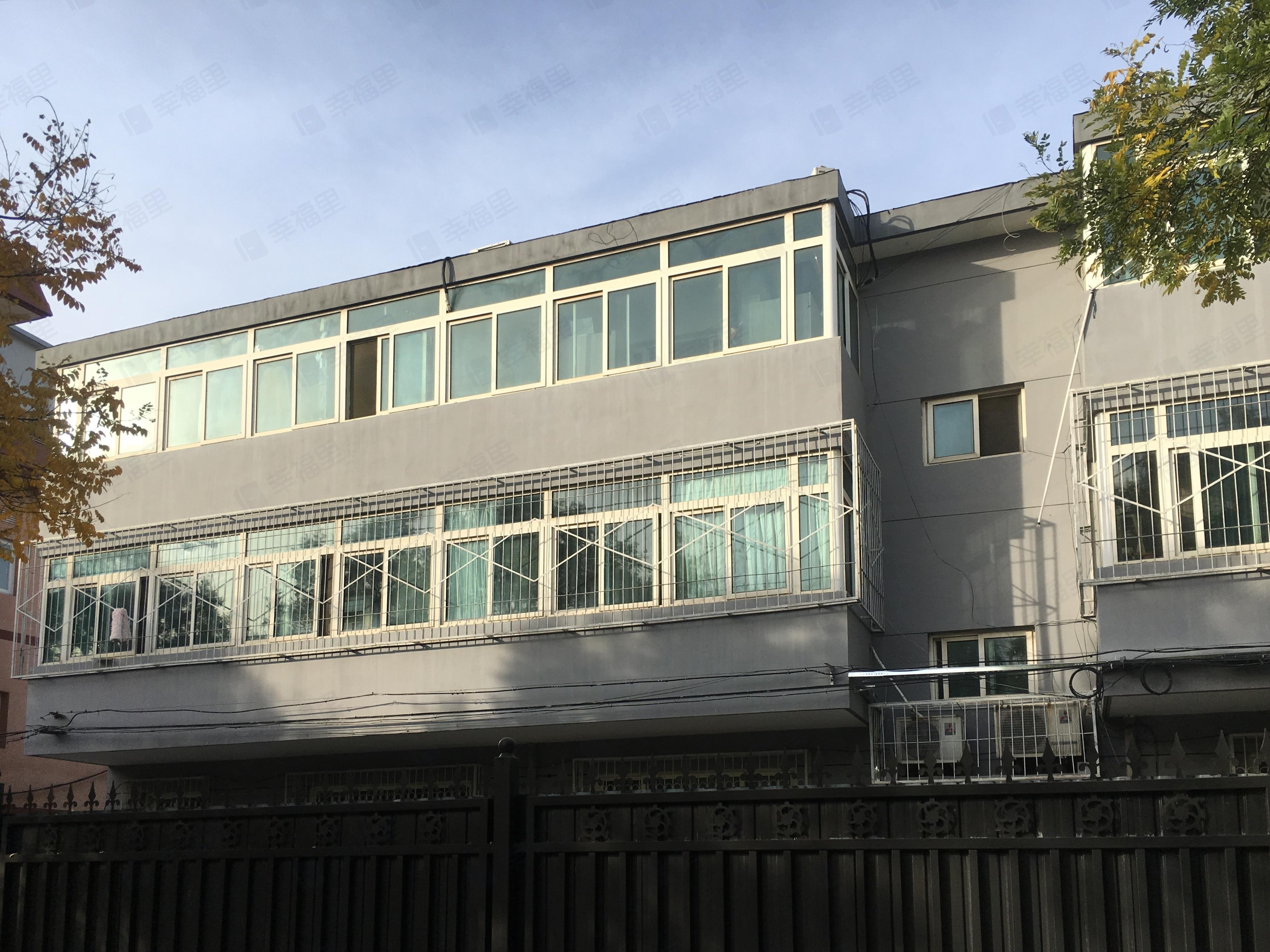 新建宫门路六号院小区效果图