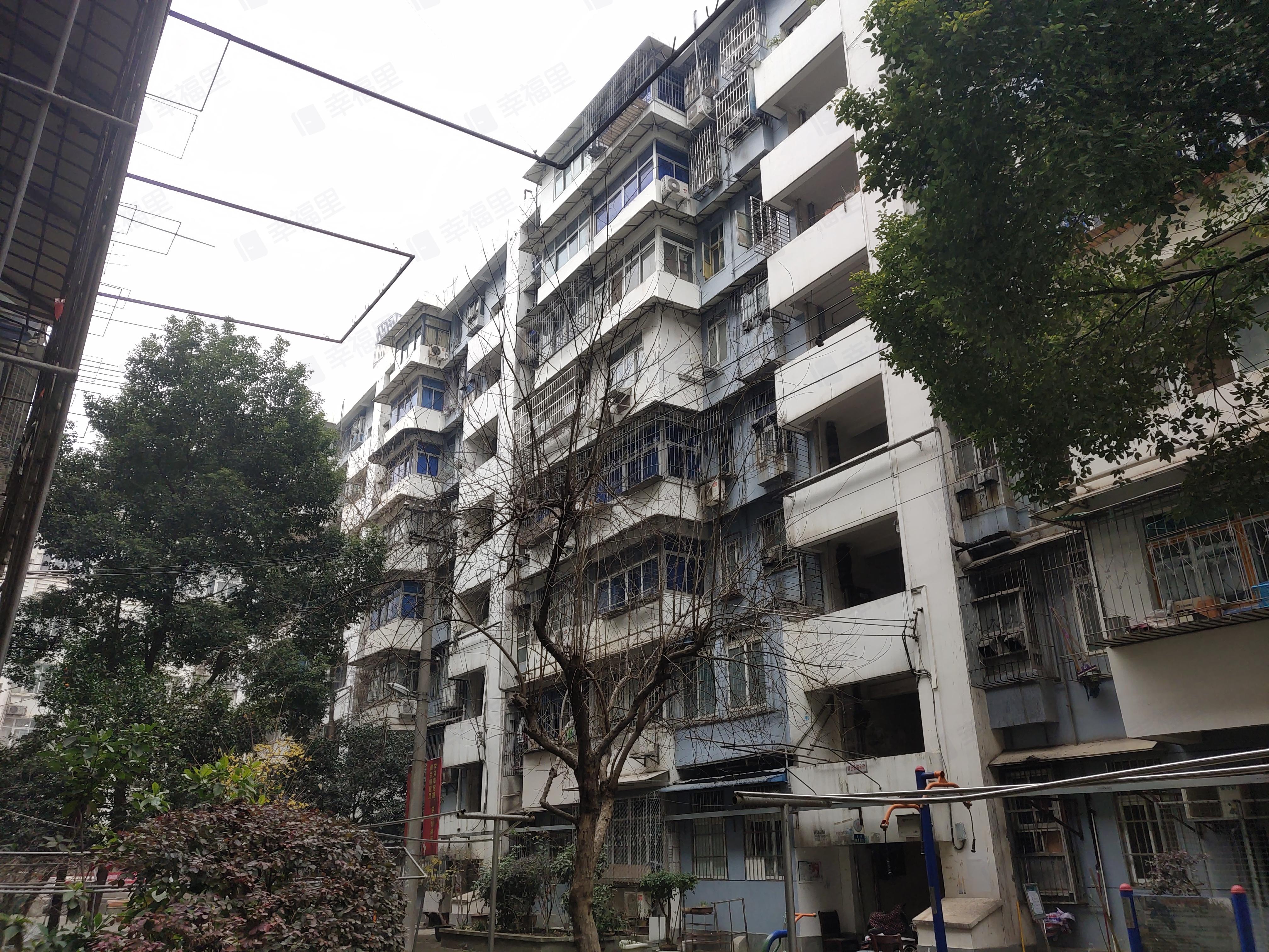 公安局宿舍(岳东路)小区效果图