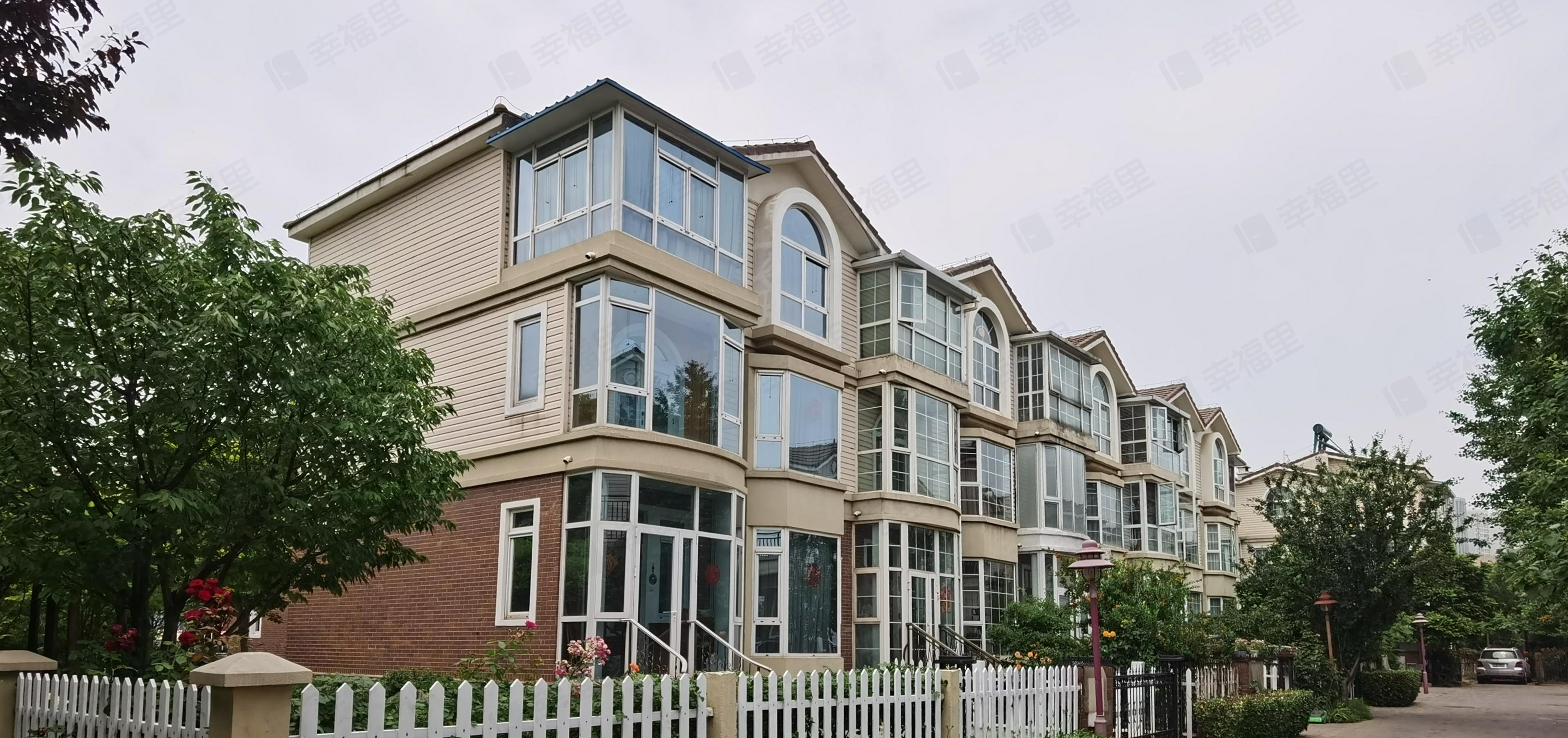 吉晟别墅小区效果图