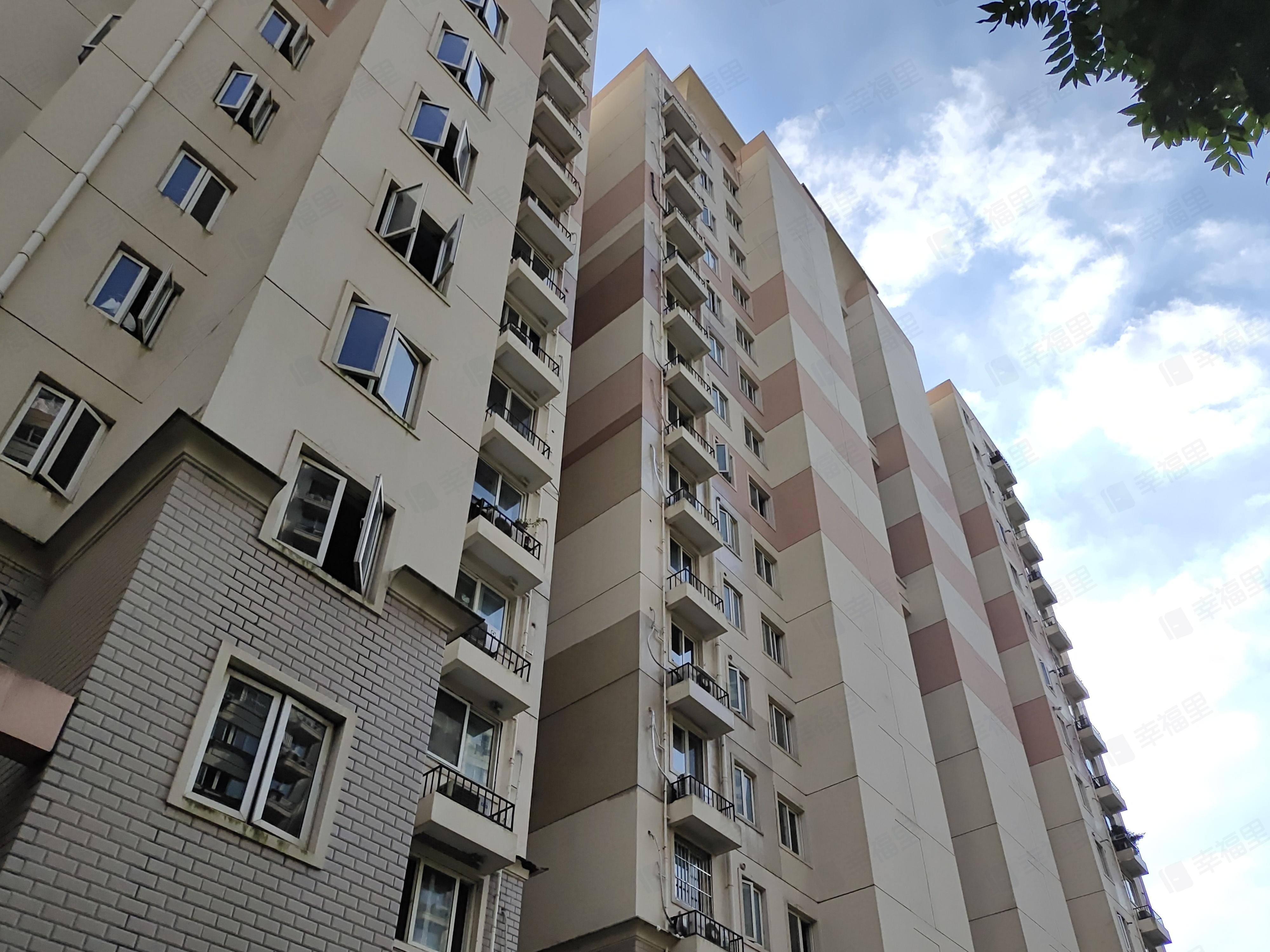 沪中新苑小区效果图