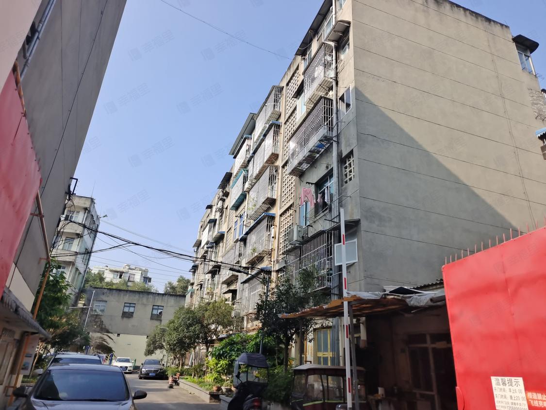 成都郫都-郫县城区/1995年建文庙巷33号