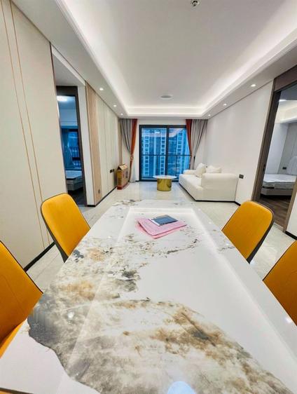 北京华润中心(三期)3室2厅112平中楼层/共22层