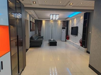 北京北京花园3室2厅148平中楼层/共16层