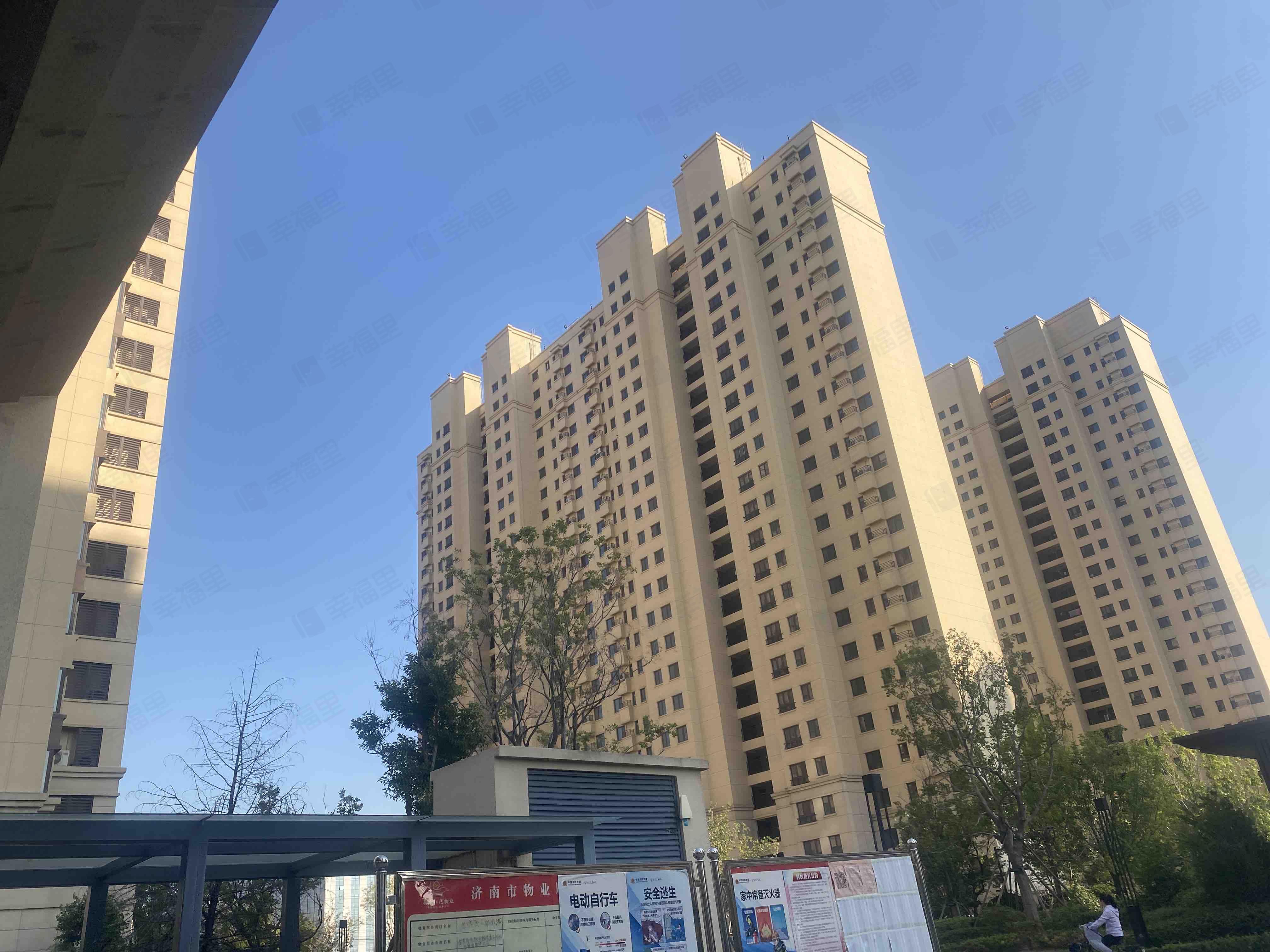 世茂璀璨天境小区效果图