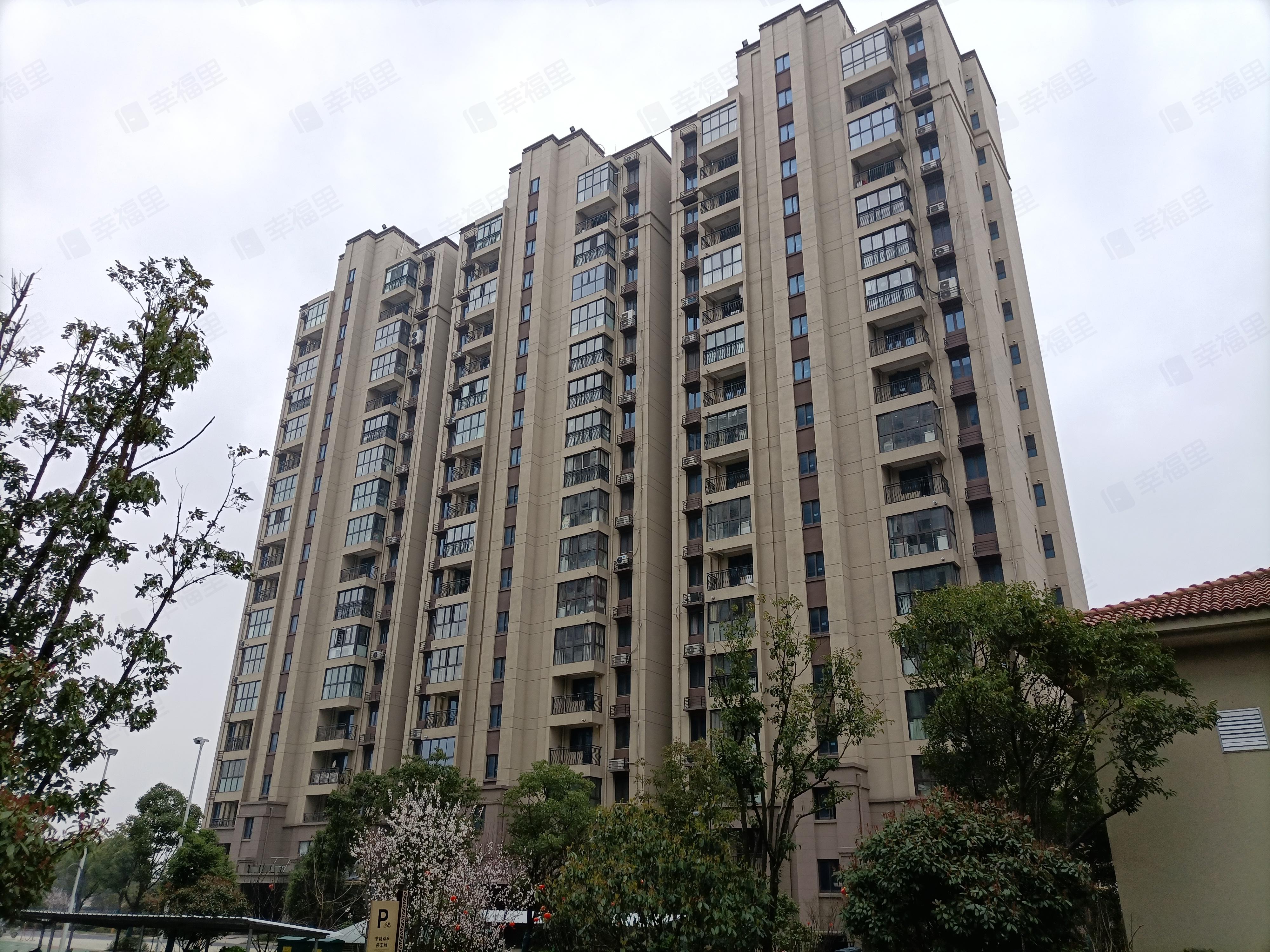 碧桂园翡翠台小区效果图