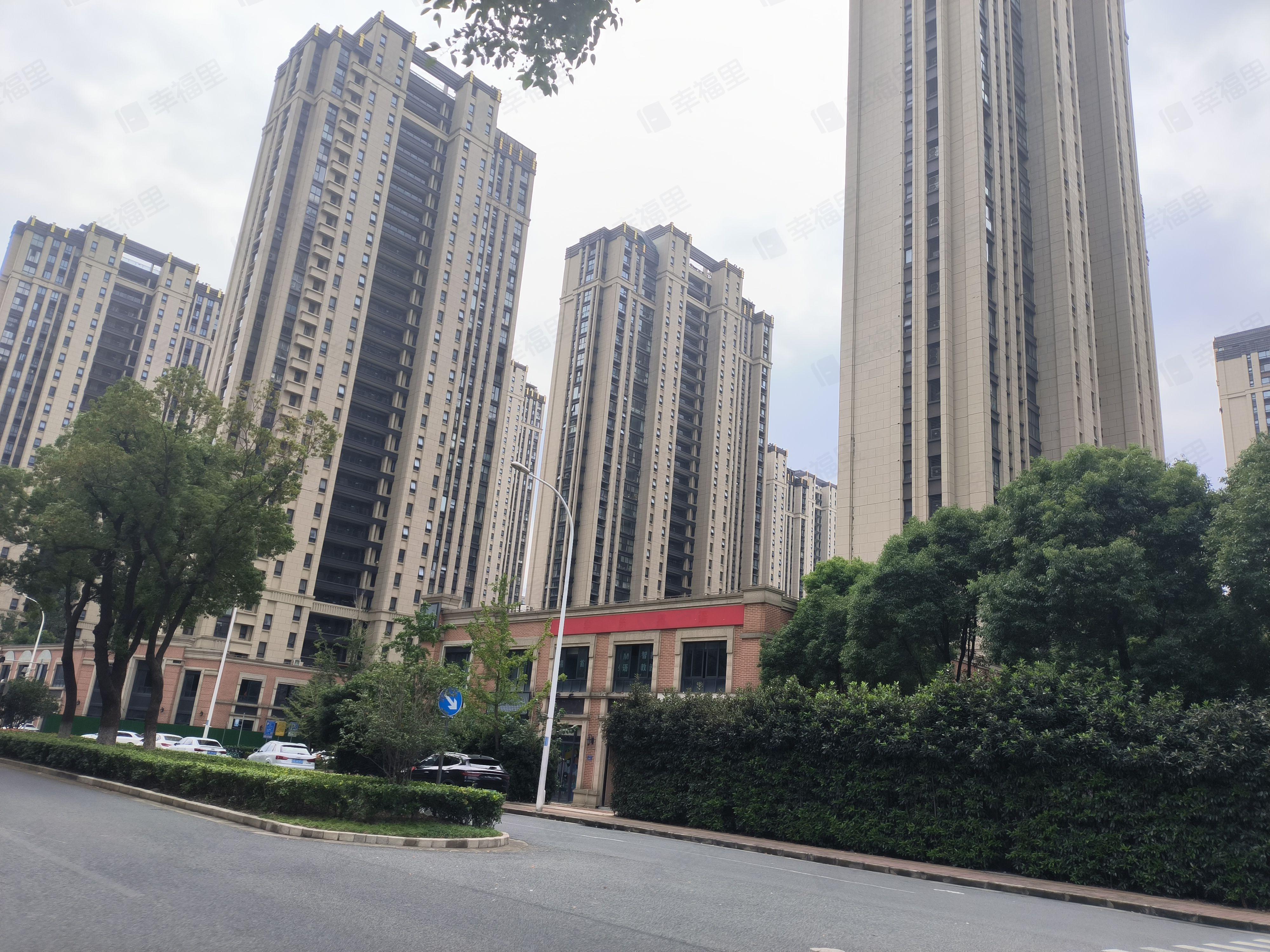 中城誉品小区效果图