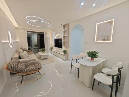 郑东新区郑州东站整租 海马公园(B区)3室2厅/135平/中楼层