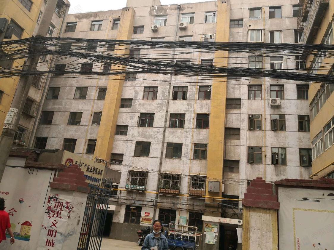 兰州城关-万达大润发/2000年建省五金交化家属院