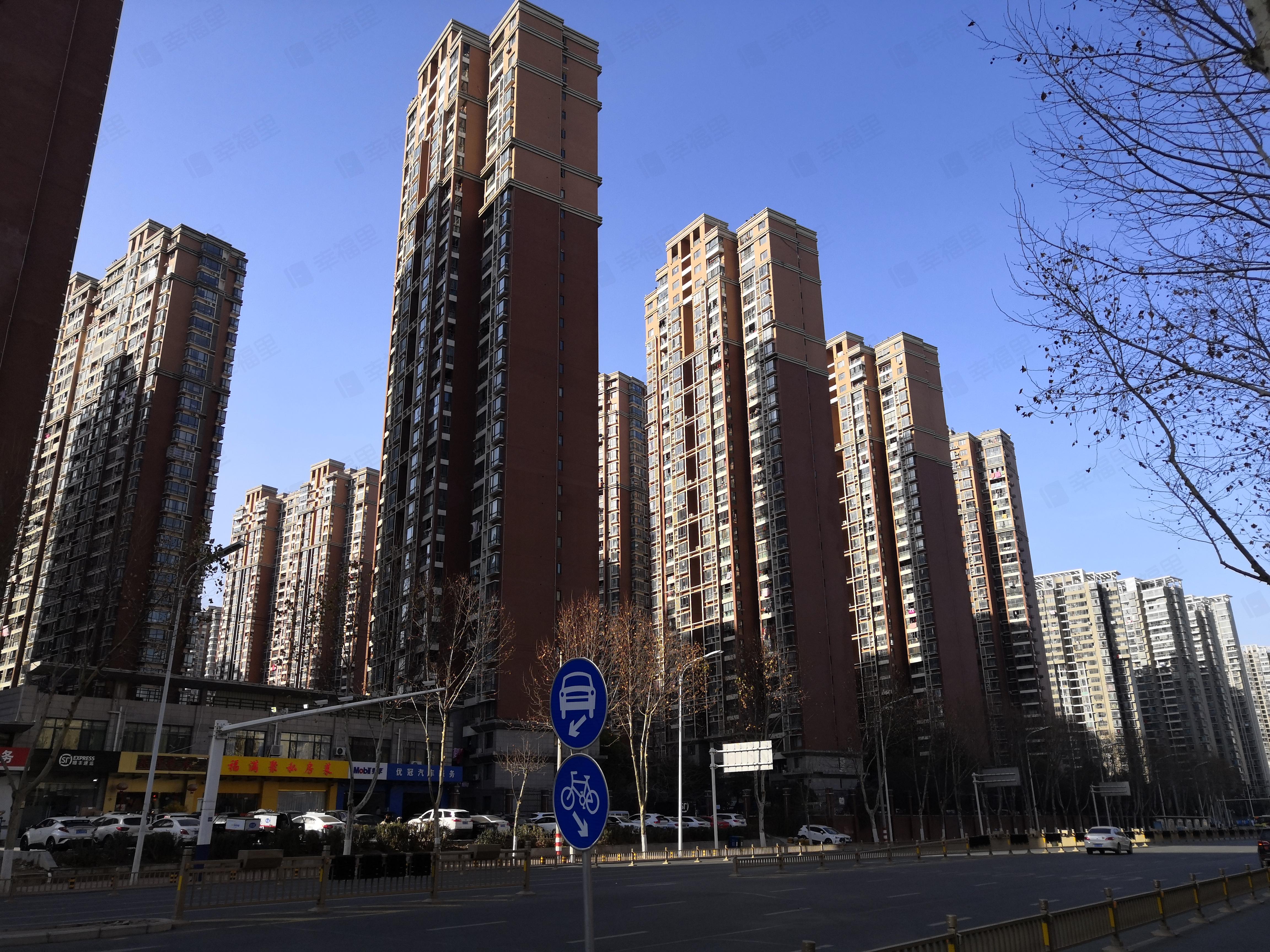 蓝鼎观湖苑小区效果图