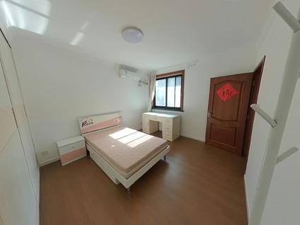 静安江宁路整租 康海大楼2室2厅/102平/低楼层