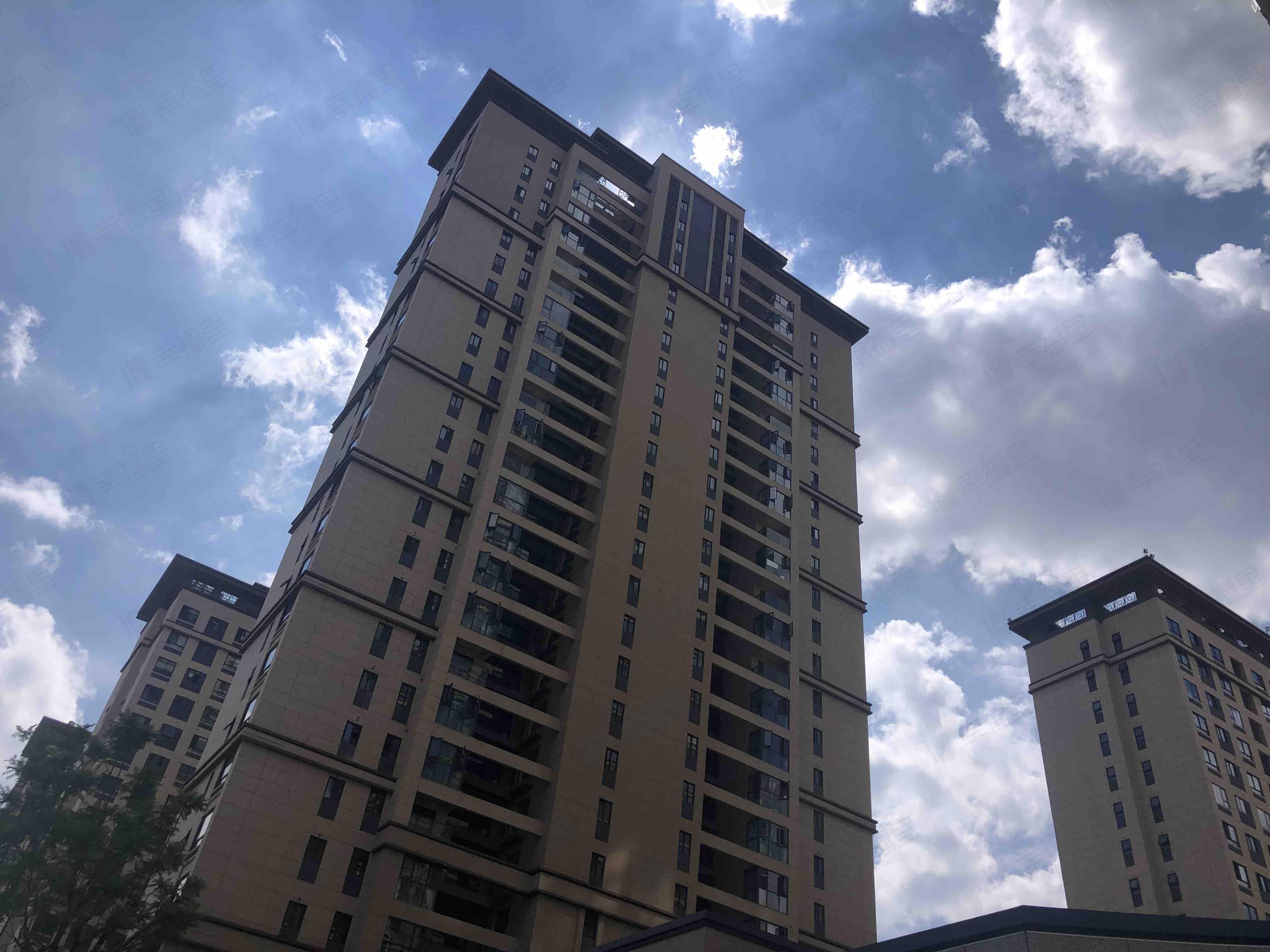 融创君庭云邸小区效果图