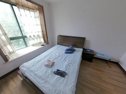 闵行古美(闵行)整租 春江锦庐2室2厅/96平/中楼层