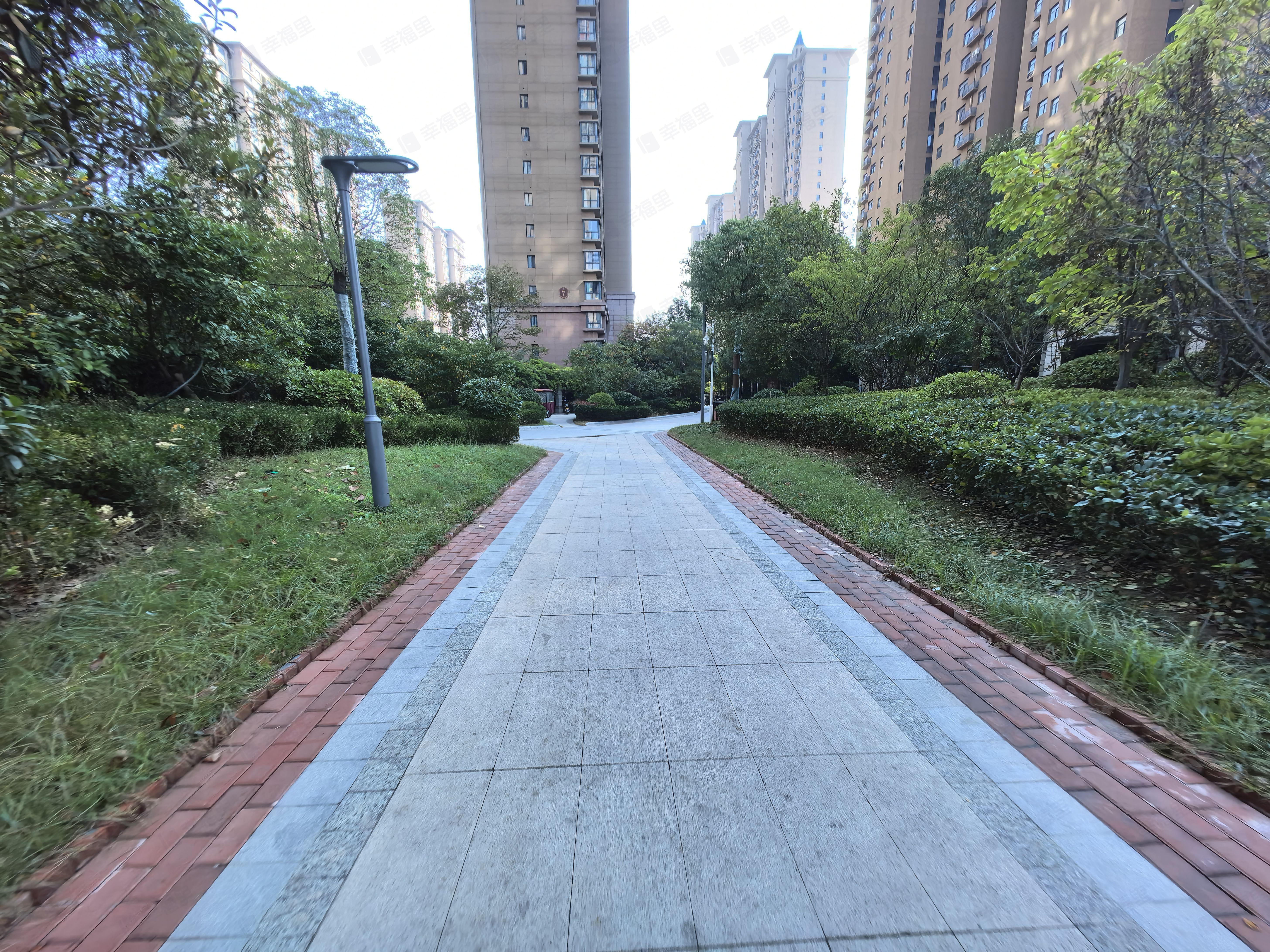 新龙御都国际小区效果图