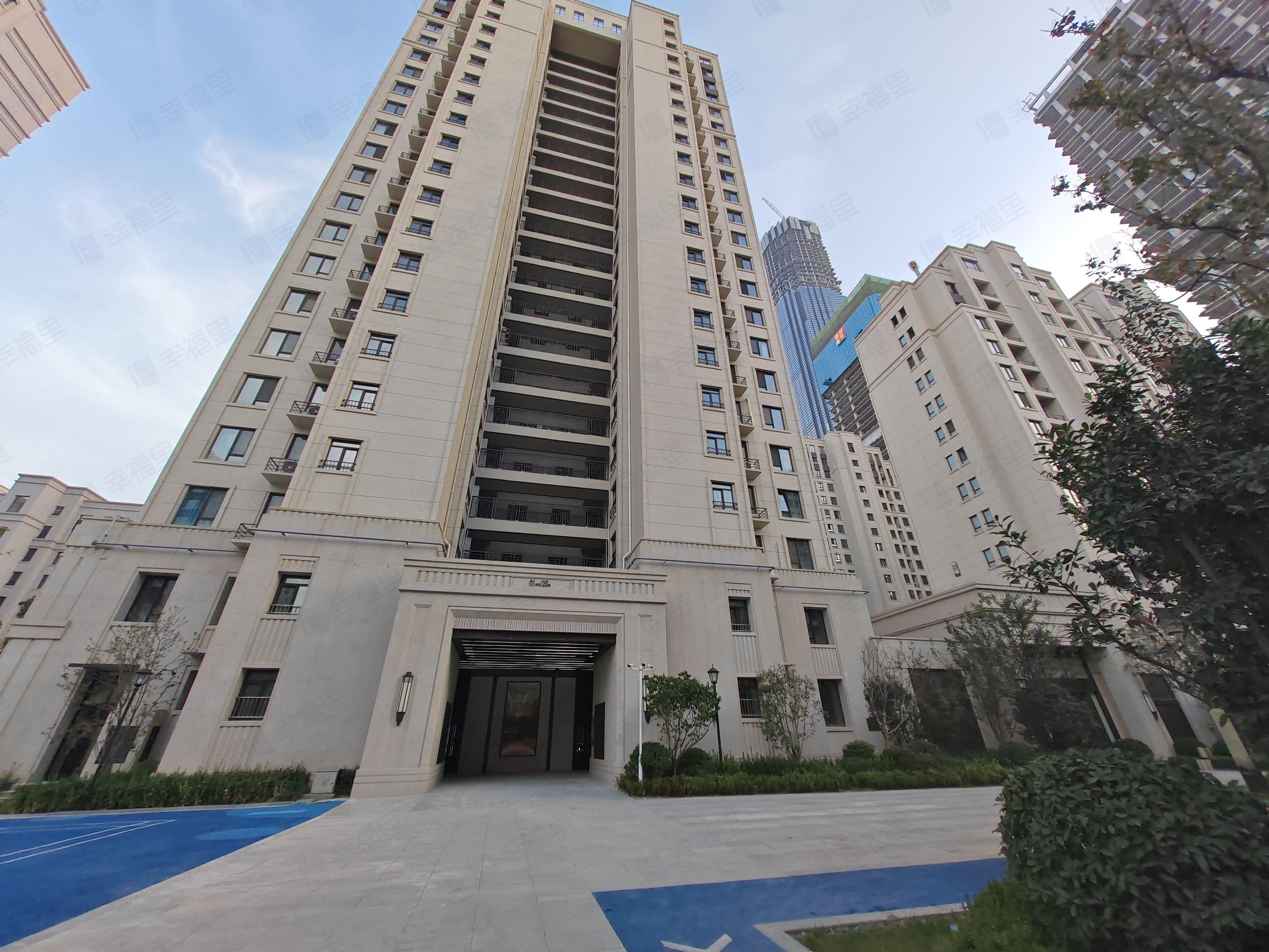 绿地IFC中央公馆B4地块小区效果图