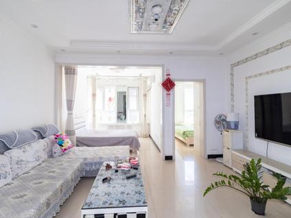 北京龙腾国际1室1厅62.71平低楼层/共25层