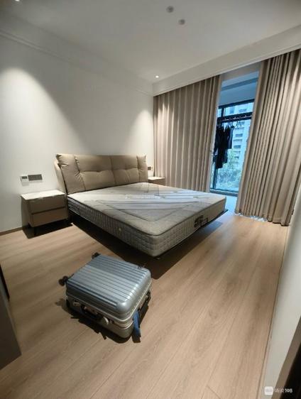 天台天台整租 杨帆泊悦4室2厅/133平/中楼层