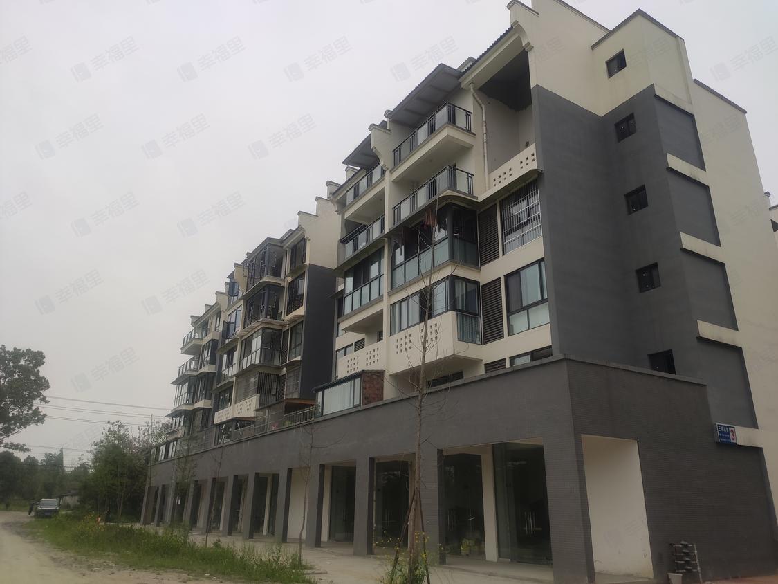 成都郫都-三道堰/2013年建三堰润都小区