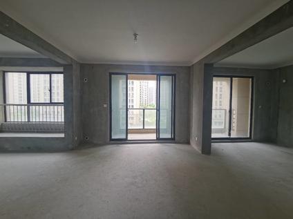 北京月湖雅苑3室2厅126.83平低楼层/共17层