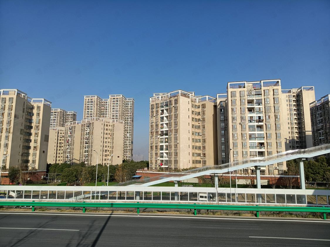 武汉江岸-堤角/暂无年代长江明珠