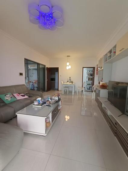 广州颐和盛世3室2厅102平高楼层/共30层