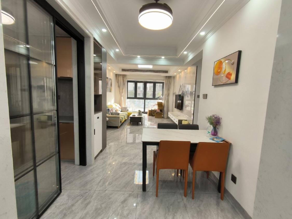 整租·洪愉名都