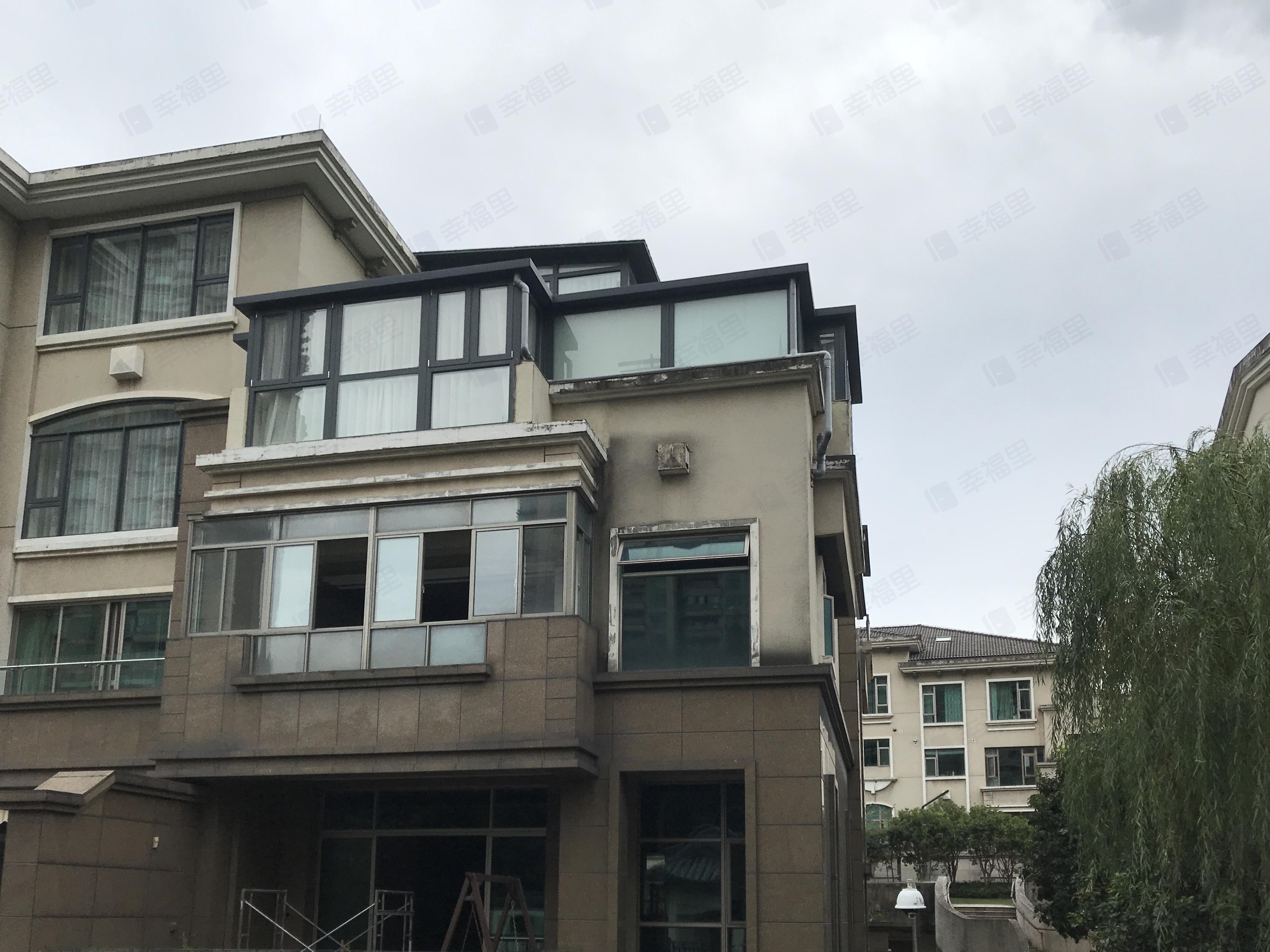 世茂湖滨花园小区效果图