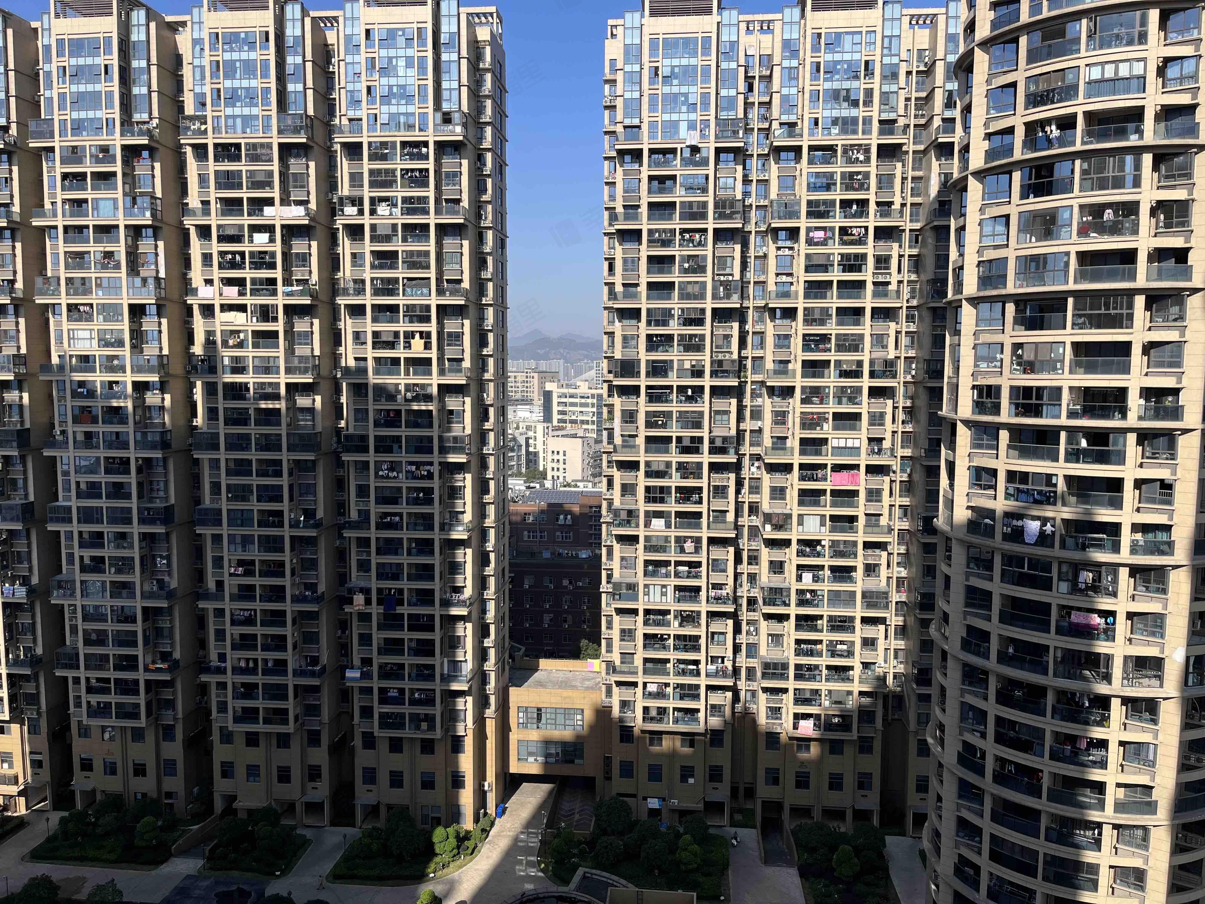 堡一广场小区效果图