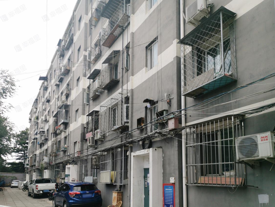 北京石景山-苹果园/暂无年代九中教工宿舍楼