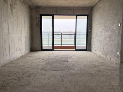 北京万达滨江城4室2厅130平中楼层/共30层