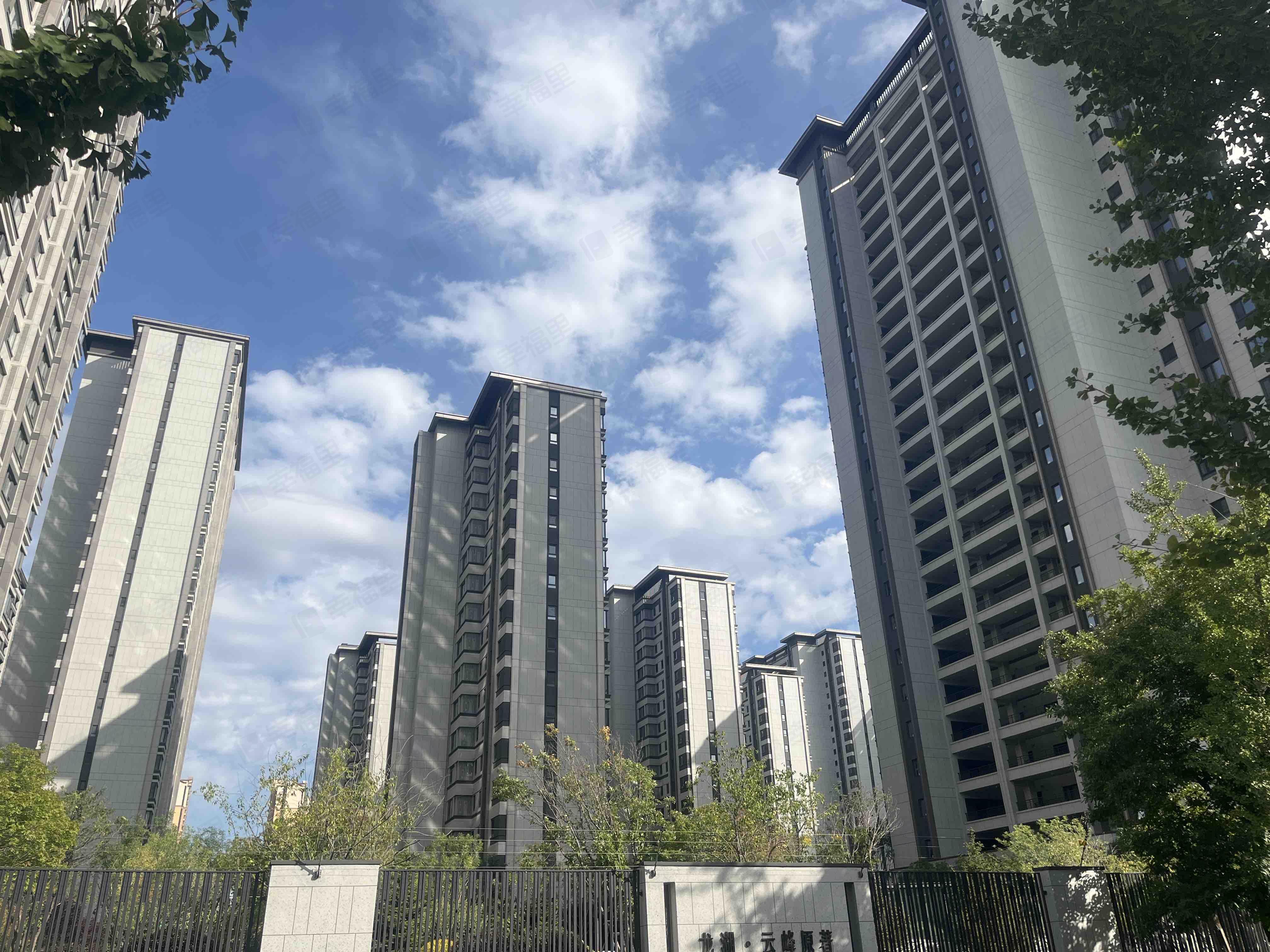 龙湖云峰原著小区效果图