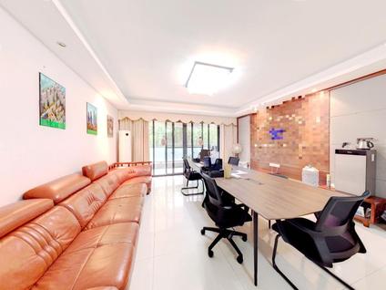 佛山万科缤纷四季(北区)4室2厅146平低楼层/共33层