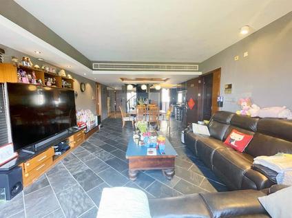 东莞金地格林小城4室2厅150平高楼层/共11层