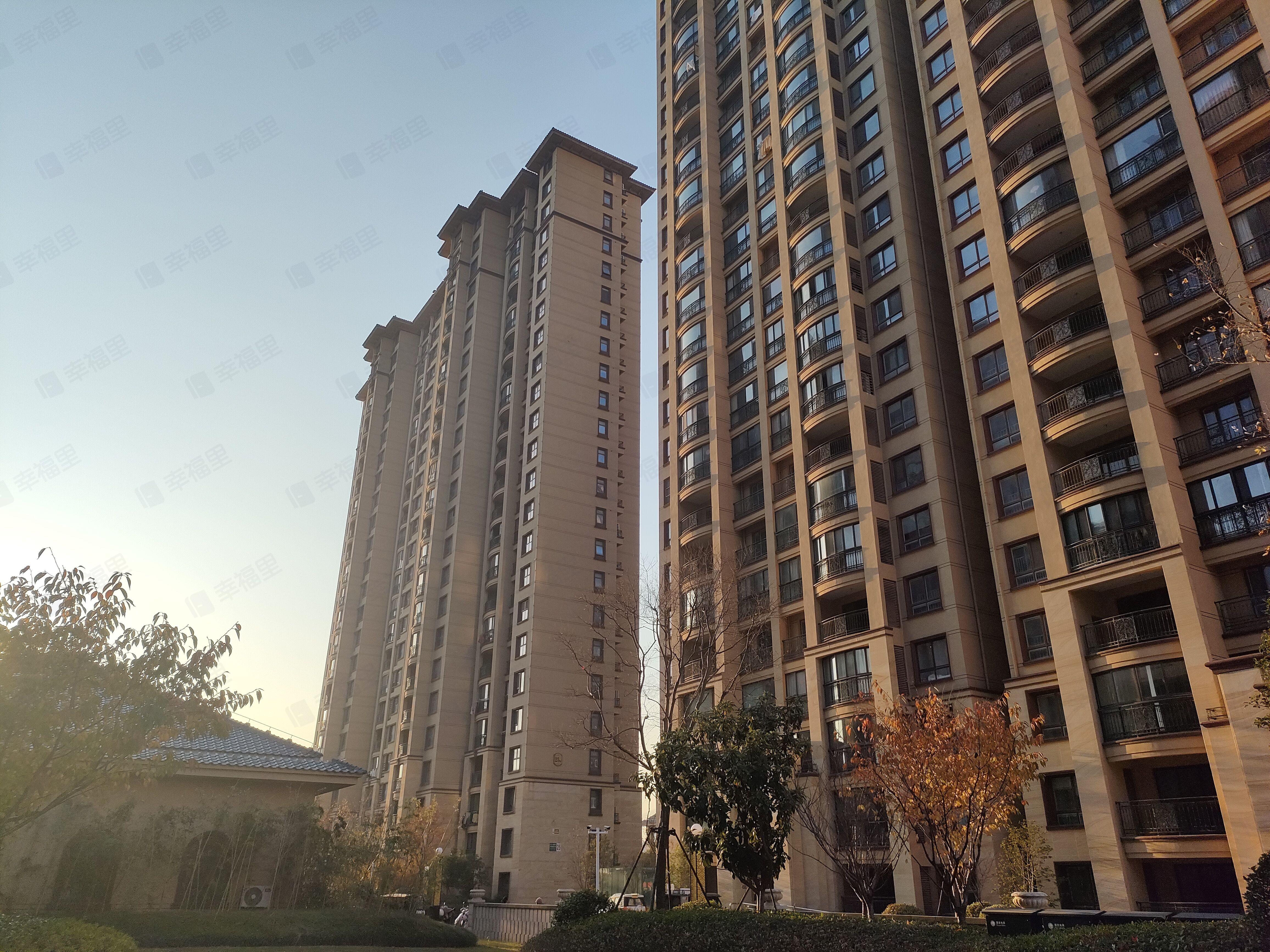 御锦馨河城小区效果图