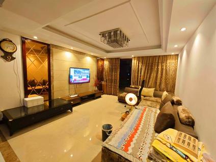 深圳桃源居3室2厅95平中楼层/共33层