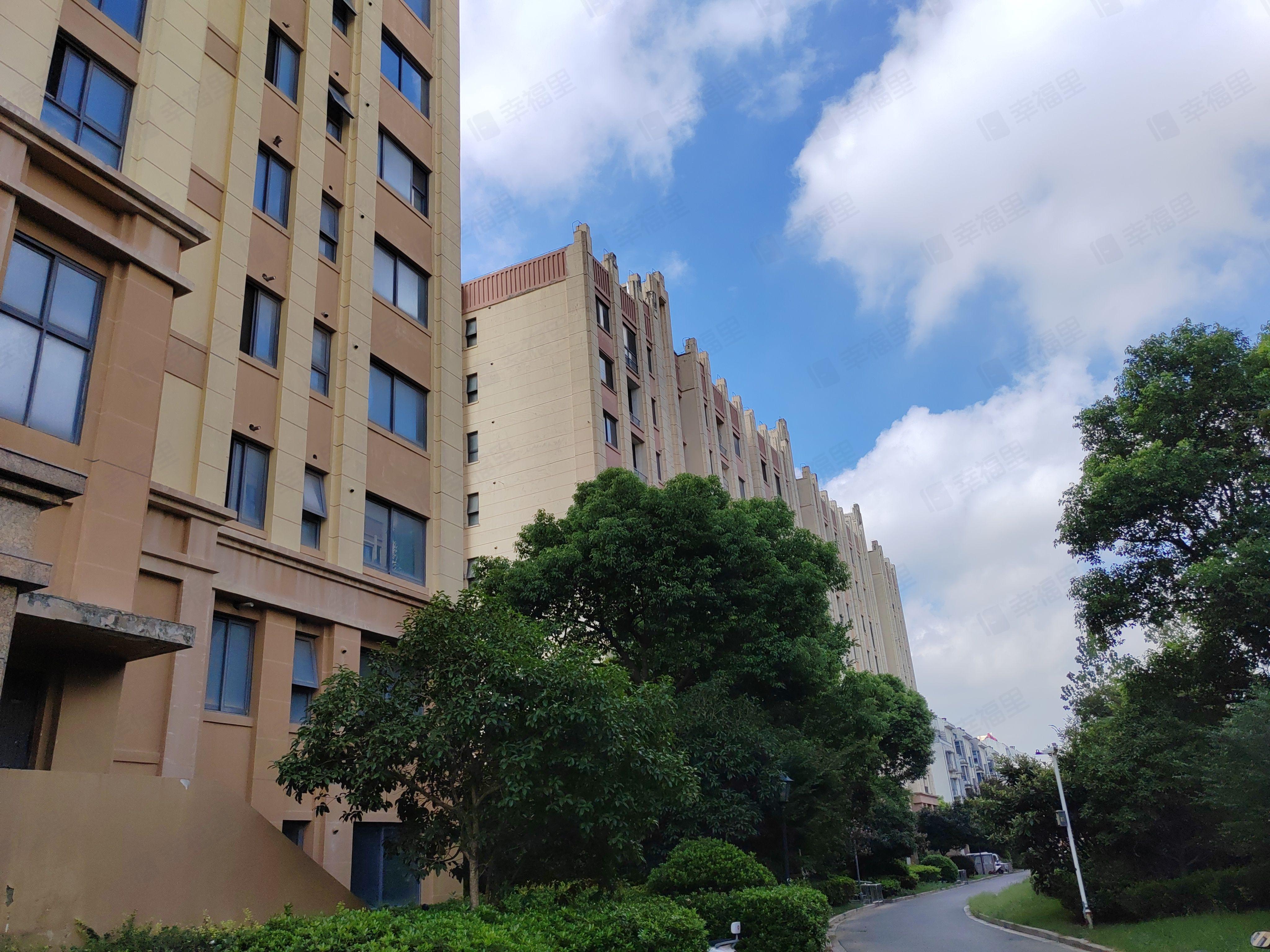 翡翠林悦庭小区效果图