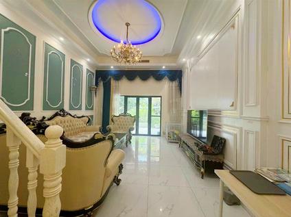 北京逸翠庄园(南区)5室2厅202平底层/共1层