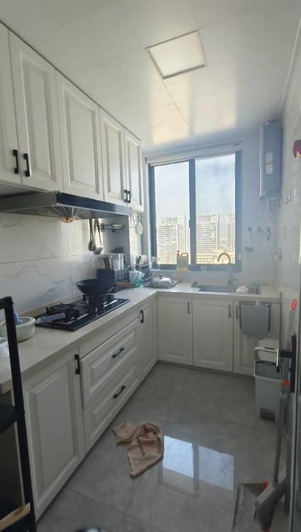 北京官塘蔡小区3室2厅118平中楼层/共25层